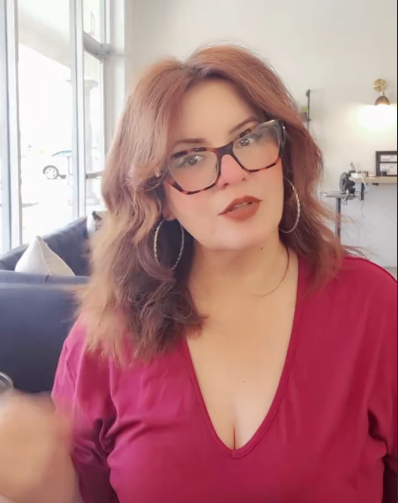 Dalia of D'Luxe Hair Pro & Blow