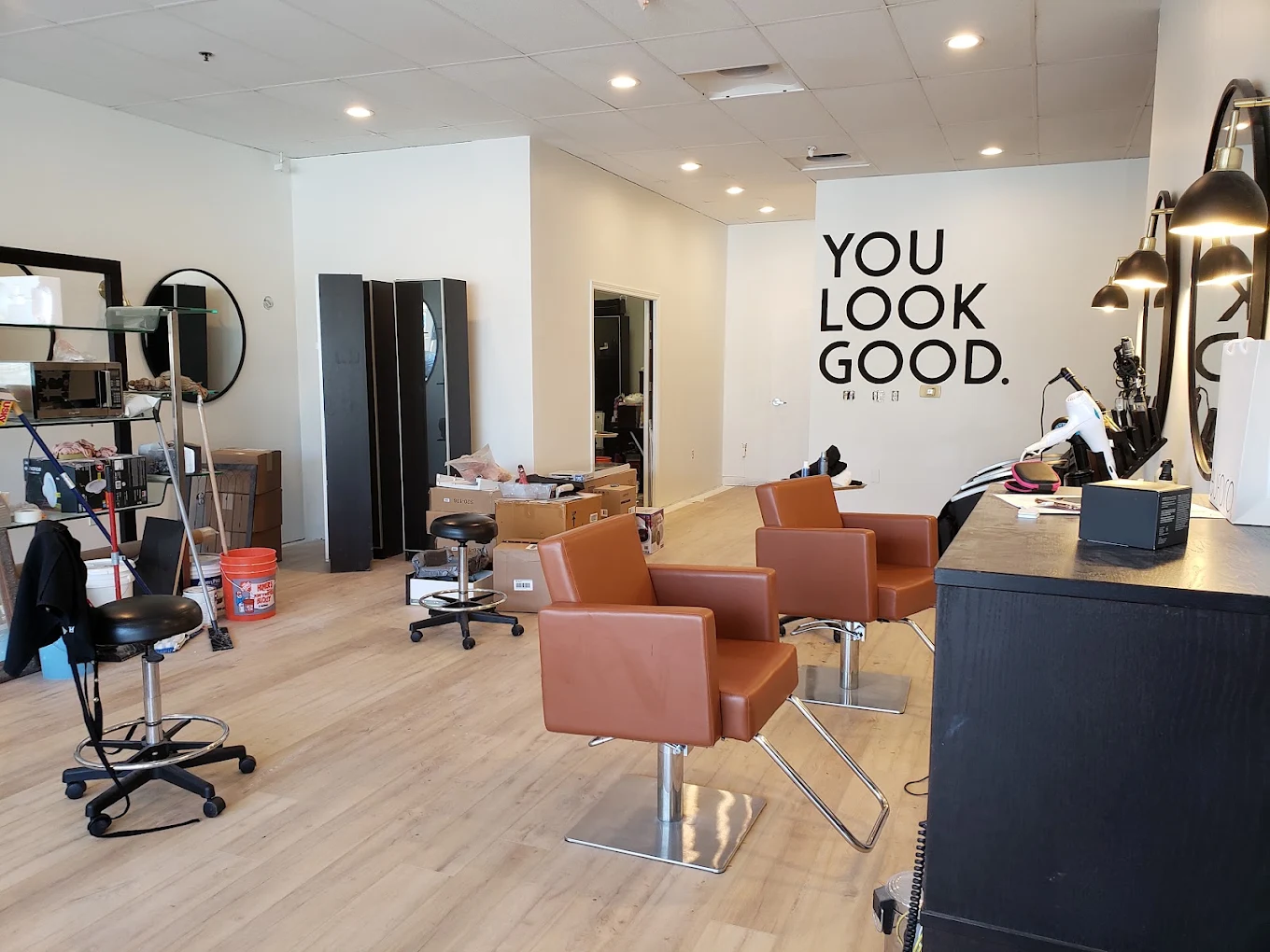 Inside Jaime Nicole Salon in Vista